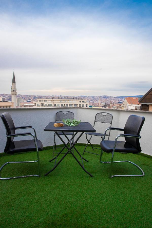 Ora-Prn,Cosy Apartment In The City Center Pristina Exteriör bild